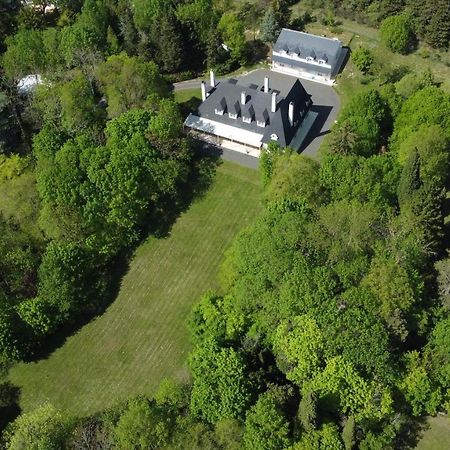 Manoir Et Appartements Avec Piscine Au Domaine De Bize Mirepoix 米尔普瓦 外观 照片